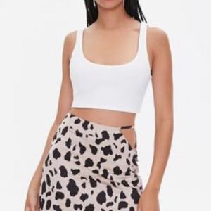 NWT- Forever 21 Basic White Ribbed Knit Crop, Small